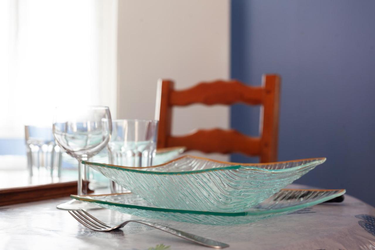 Appartement Avec Piscine Et Cuisine Roquefort-la-Bédoule Esterno foto